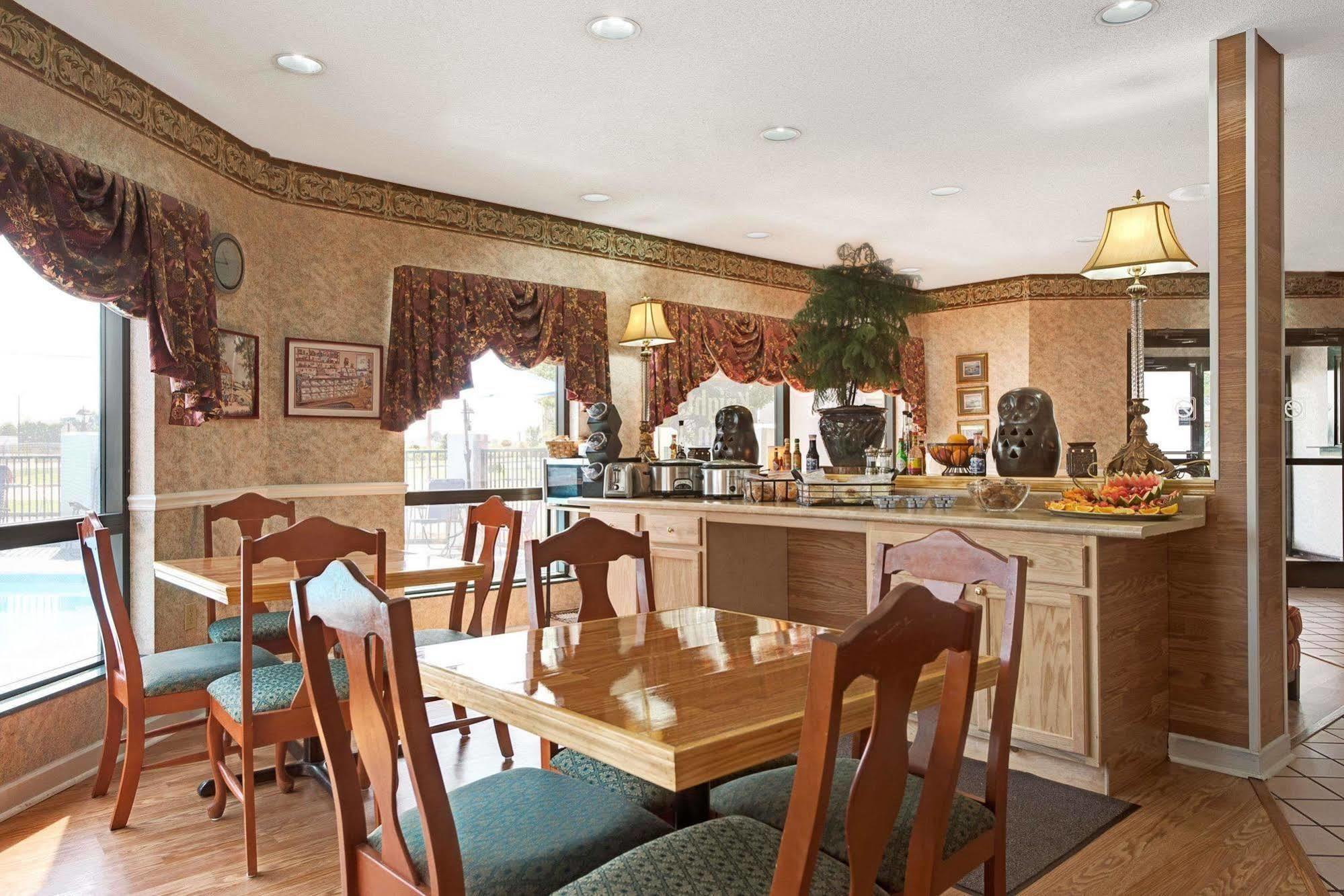 Hallmarc Inn & Suites Of West Memphis Extérieur photo
