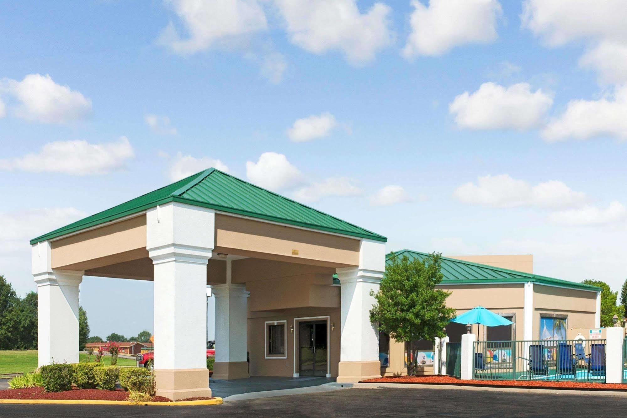 Hallmarc Inn & Suites Of West Memphis Extérieur photo